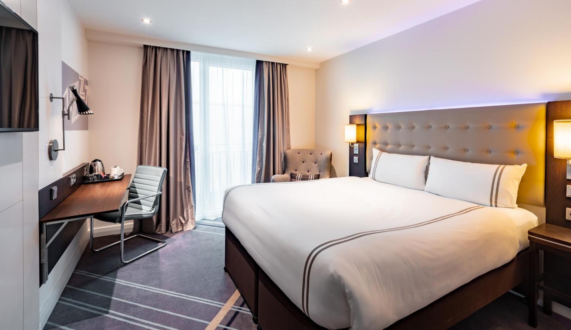 Premier Inn Frankfurt Messe Frankfurt nad Menem Zewnętrze zdjęcie